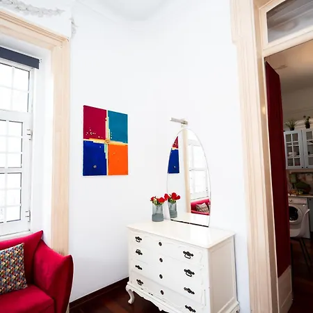 Cosy 1Bedroom 1 Double Bed 1 Single Bed 1 Bathroom Apartment Central Lisbon *