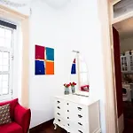 Bright 1-bedroom With High Ceilings In *